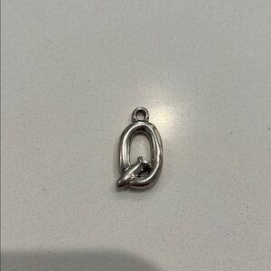 Uno de 50 Q Silver Pendant Charm